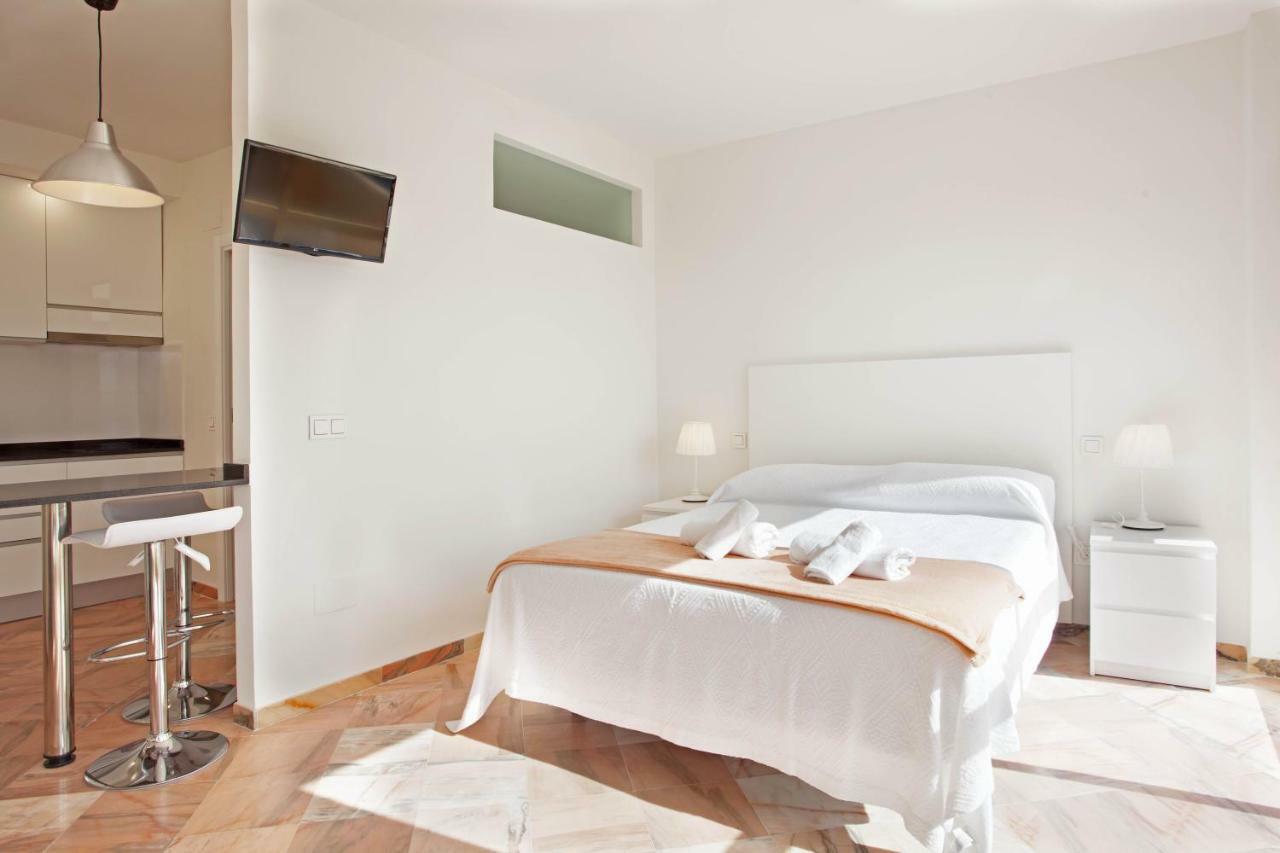 Varios Apartamentos Romana Playa Elviria Марбелья Екстер'єр фото