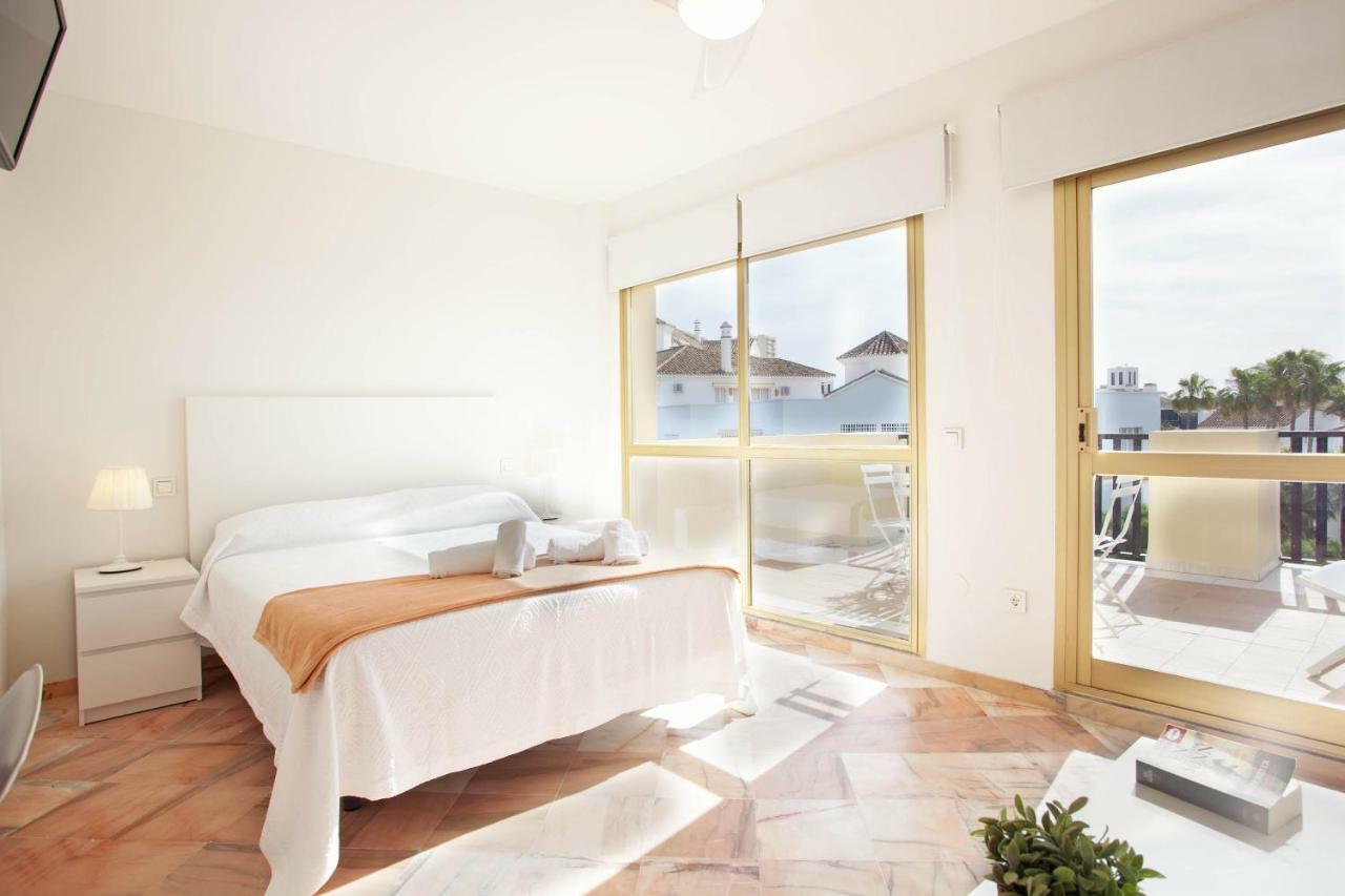Varios Apartamentos Romana Playa Elviria Марбелья Екстер'єр фото